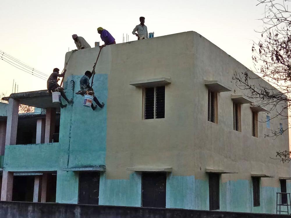 Reparació de l'edifici de l'Escola Parameswar